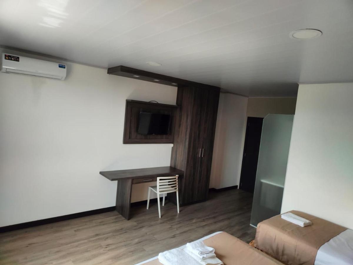 Hotel Punta Azul 페데르날레스 외부 사진
